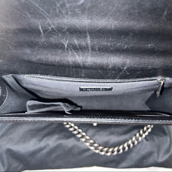 Chanel lambskin Large Boy Bag - Picture 5 of 16